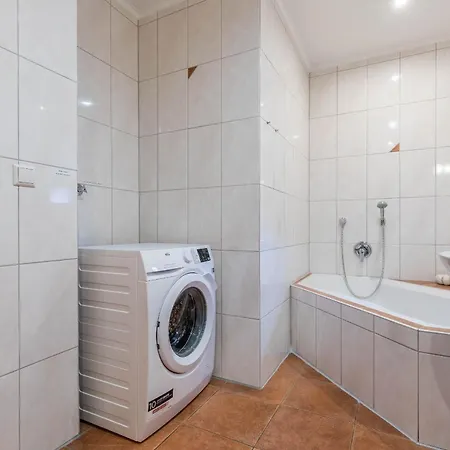 Rosenweg 16 1 דירה בולטנהאגן